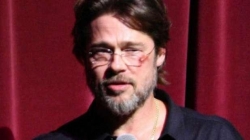 Brad Pitt shpjegon arsyen<br />e gërvishtjes në fytyrë