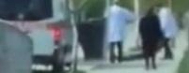 VIDEO/ Tërhoqën zvarrë një<br />person, Beqaj pezullon 2 mjekët