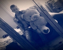 E refuzoi vajza, vetëvritet 20-vjeçari<br />Status në Facebook: Jap jetën për ty