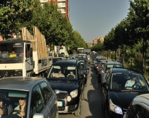 Sheshi &lsquo;Nënë Tereza&rsquo; bëhet pedonale<br />rëndohet trafiku në rrugët kryesore