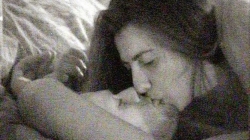 BB8, Xhensila pas puthjes me<br />Veselin, në shtrat me Fatjonin