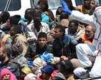 Itali, Roja bregdetare shpëton<br />3300 emigrantë në Detin Mesdhe