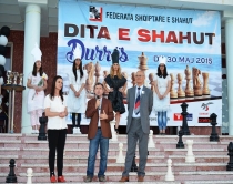 Dit&euml;n e Shahut n&euml; Durr&euml;s, Dako:Ta<br />ruajm&euml; k&euml;t&euml; tradit&euml;, nxisim talentet