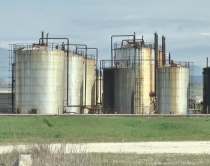 Gjobë e pezullim kompanisë së<br />naftës, derdhte mbetjet në ambient 