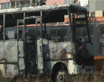 Durrës, i vihet zjarri 3 autobusëve<br />të të njëjtit pronar, nisin hetimet