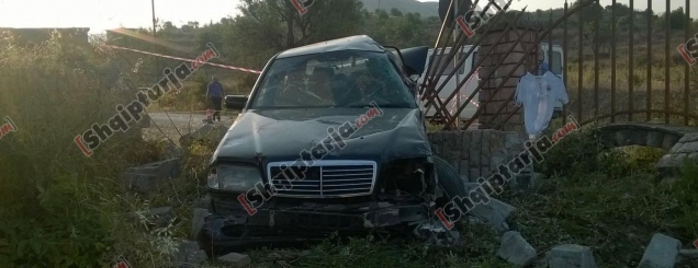 Makina çan murin e banesës<br />vdesin nga shpejtësia dy të rinj