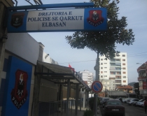 Cërrik, vjehrri plagos me thikë<br />ish-dhëndrin e tij, arrestohet