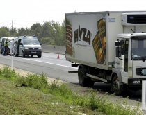 Vdekja e 71 emigrant&euml;ve n&euml; Austri<br />arrestohen 3 bullgar&euml; e nj&euml; afgan