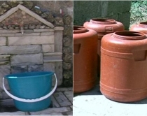 Uji i ndotur shqetësim për banorët<br />e Korçës:Vjen pak dhe me krimba