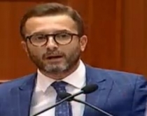 Q&euml; evazioni t&euml; mos vijoj&euml; "me justifikim"!!