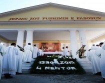 Demokracia lindi m&euml; 4 n&euml;ntor e pishtar i saj Dom Simon Jubani