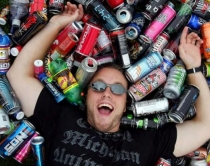 Shqip&euml;ria n&euml; mesin e shteteve me&nbsp;<br />konsum t&euml; lart&euml; t&euml; pijeve me sheqe