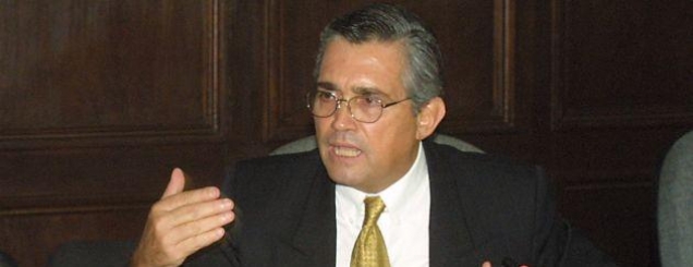 Në gjyq për mashtrim, historia<br />e ish-ministrit peruan në Tiranë