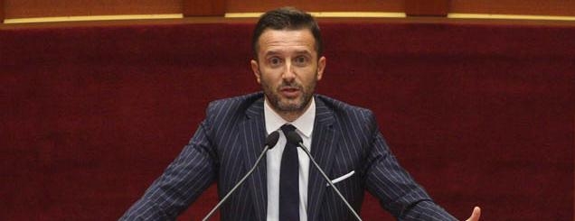 &Euml;sht&euml; Sali Berisha, askush&nbsp;tjet&euml;r!