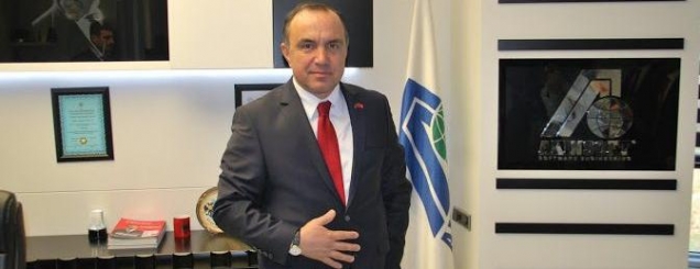 Meta punëson në Kuvend ish<br />ambasadorin e Turqisë, Genc Mucaj