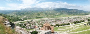 Zvicra hap rrugën e saj për guidat<br />turistike shqiptare të çertifikuara