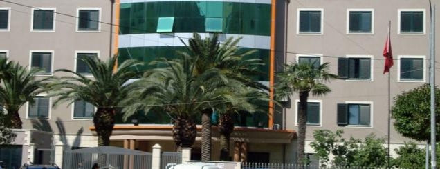 Durr&euml;s, mashtronte duke premtuar<br />pun&euml; n&euml; Kazakistan,kapet 40-vje&ccedil;ari