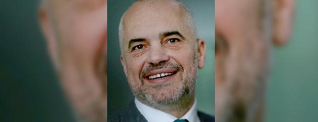 &Euml;sht&euml; absurde t&euml; t&euml;rheq&euml;sh<br />Shqip&euml;rin&euml; n&euml; betej&euml;n p&euml;r &ldquo;Brexit&rdquo;