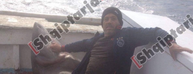 Foto/ Ja peshkaqeni i rrallë që<br />u kap nga peshkatarët e Vlorës