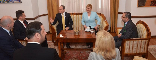 Forumi ekonomik Kroaci &ndash; Shqip&euml;ri<br />Nishani e Kitarovi&ccedil; e p&euml;rsh&euml;ndesin&nbsp;