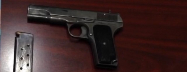 Iu gjet armë në makinë, arrestohen<br />nëna e vëllai i të fortit të Bulqizës