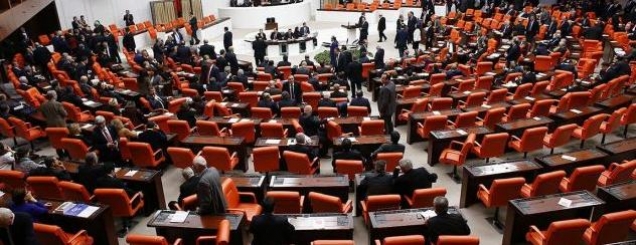 Turqi,138 deputetëve u hiqet imuniteti<br />Deputetet rrezikojnë arrestimin