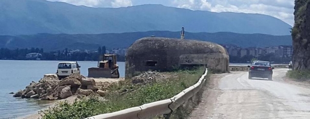 Mbijetesa e nj&euml; bunkeri&nbsp;dhe<br />nj&euml; bised&euml; me Sokol Olldashin