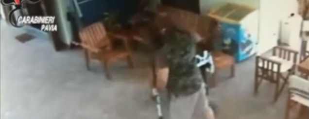 Video/ Kapet banda e shqiptarëve<br />visheshin si 