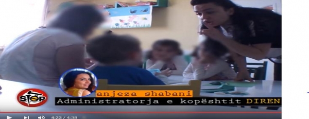 Video/ Ish-gazetarja dhunon<br />barbarisht të miturin në kopësht