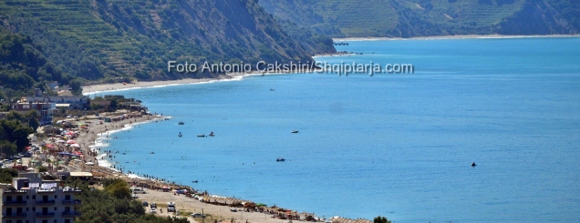 FOTO-VIDEO/Perlat bregdetare në<br />detin Jon nga Saranda deri në Vlorë
