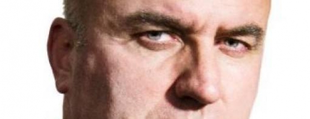 Mbi deliret dhe paranojat<br />n&euml; gazetarin&euml; ton&euml;