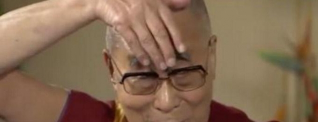 Flokët e Trump, Dalai Lama di si<br />të tallet me kandidatin republikan/VD