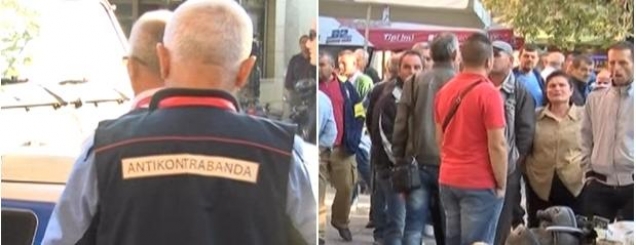 Anti-kondrabanda &lsquo;zbarkon&rsquo; në Rus<br />sekuestron duhanin e tregtarëve