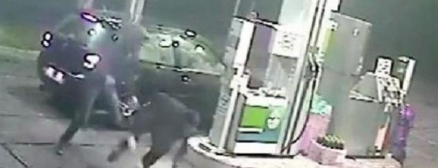 Grabisin me armë karburantin<br />në Ibë, në kërkim dy autorët