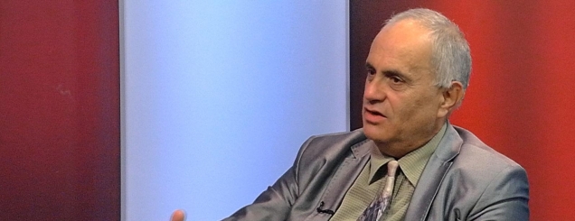 Artan Fuga: 11 teza p&euml;r arsim&nbsp;<br />falas, cil&euml;sor dhe sipas merit&euml;s!