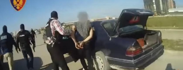 Tiranë, do shisnin drogën te<br />sheshi 