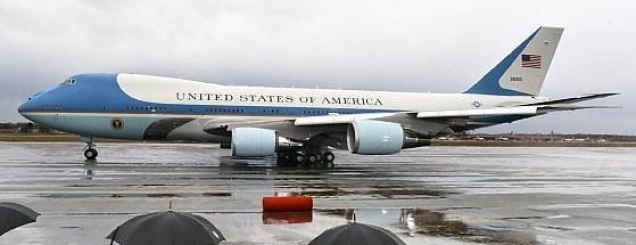 Donald Trump anullon ndërtimin<br />e avionit të ri presidencial