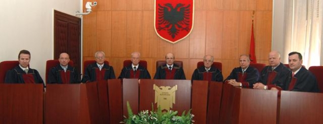 P&euml;rkthimi m&euml; i kushtuesh&euml;m i historis&euml;