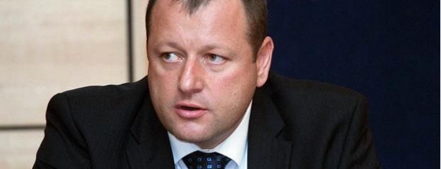 P&euml;rplasja me Berish&euml;n,SHISH<br />pa fonde kur drejtonte Shaqiri