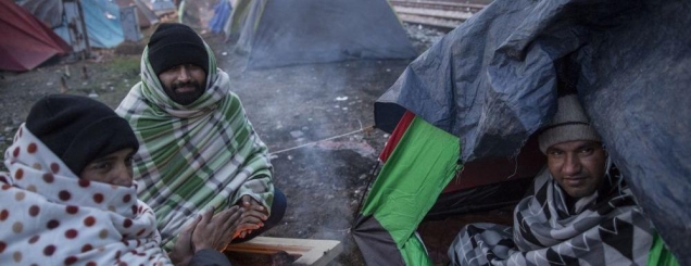 UNHCR: Refugjatët të zhvendosen<br />sa më shpejt nga ishujt grek