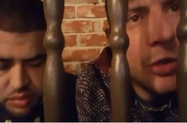 Ermal Mamaqi vizitë në burg<br />Noizy-it: Na sillni cigare