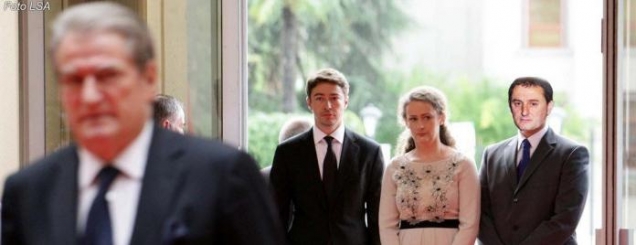 Ja pse Berisha nuk e shp&euml;ton&nbsp;<br />dot t&euml;&nbsp;birin nga afera &ldquo;CEZ&rdquo;