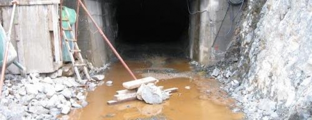 Tropojë, shembje në minierë<br />1 i vdekur,dyshohet 1 i plagosu