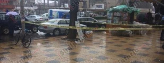 Plagosi me armë shitësen<br />arrestohet vrasësi me pagesë