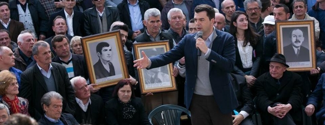 Mos përdhosni figurën e Vilson<br />Blloshmit dhe Genc Lekës!