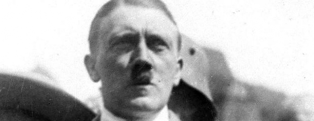 FOTO/Shfaqet për herë të parë për<br />publikun një prej pikturave të Hitlerit