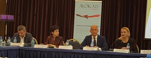 Ngacmimi moral e seksual në<br />administratë, punonjësit s'kanë dijeni