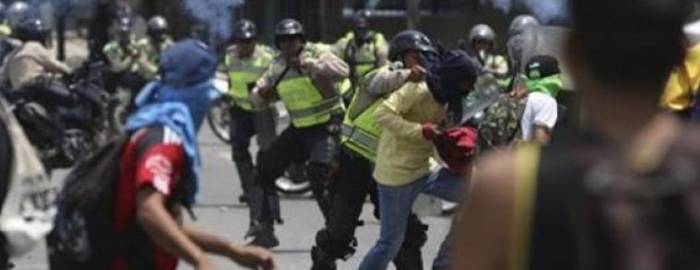Protestat në Venezuelë<br />vritet një 14 vjeça