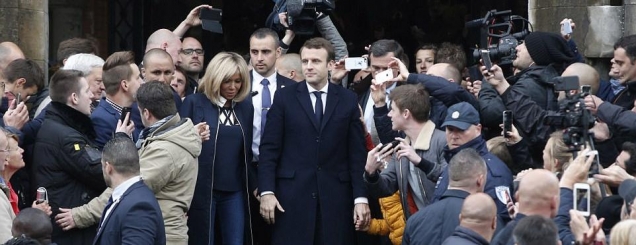 S'ka Frexit,Macron fiton zgjedhjet<br />Le Pen pranon humbjen, e uronTusk: Francezët zgjodhën lirinë