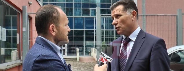 ​Gjobë se zvarrisin gjyqet, avokatët<br />për Report Tv: Fajtore gjykata